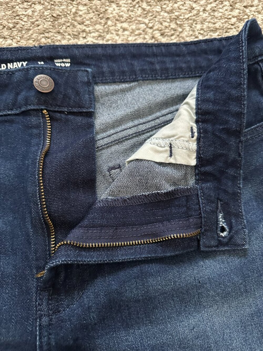 OLD NAVY (14) Dark Wash Denim High Waisted Wow Jean Shorts 3" Inseam River Cuff - Picture 5 of 11